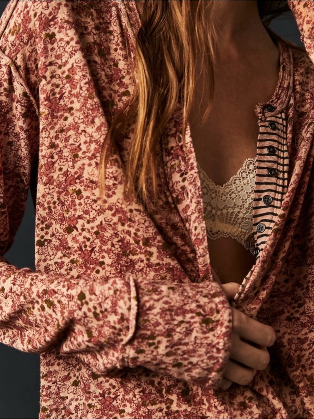 We The Free NWOT Women’s Long Sleeve Floral Henley Top with buttons.